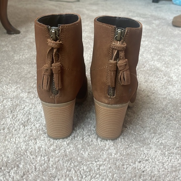 Hush puppies brown heeled booties - Picture 4 of 6